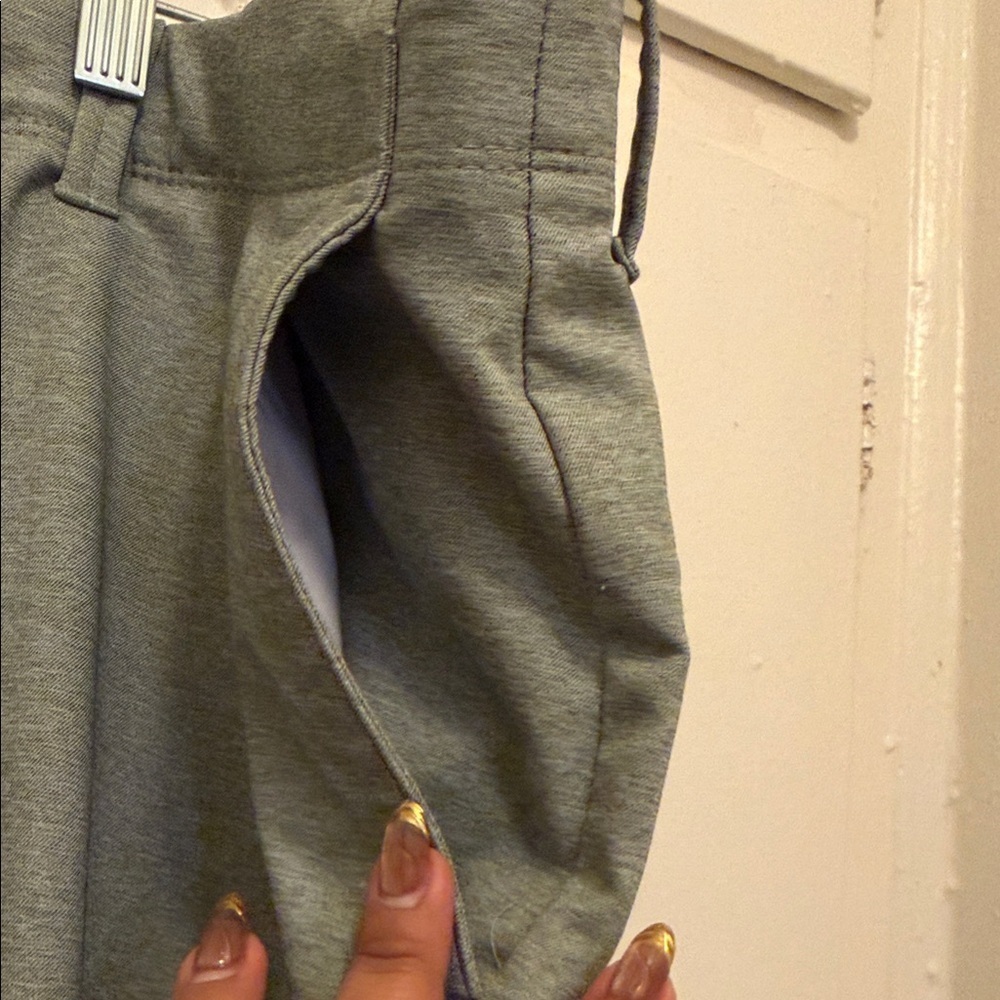 Tommy Bahama Men's Olive Chinos - Picture 12 of 15